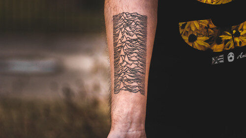 Unknown Pleasures // 30 tattoo — reference image from Flickr